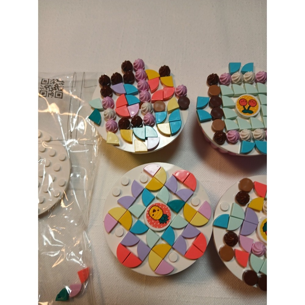 LEGO DOTS Creative Party Kit 41926 Cupcakes Lot with Bases - Picture 8 of 9